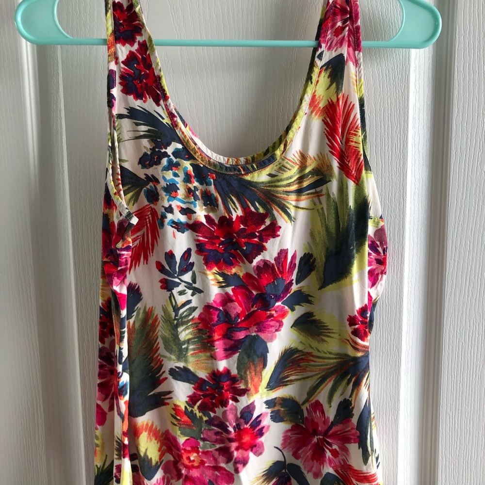 Gap floral sleeveless blouse